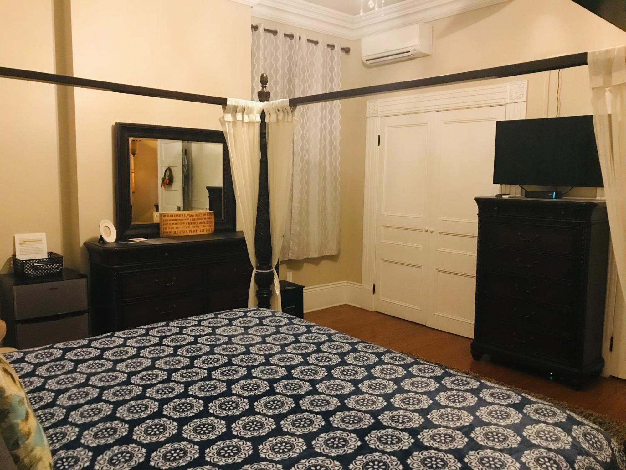 Wg Creole House 1850 Hotel นิวออร์ลีนส์ ห้อง รูปภาพ